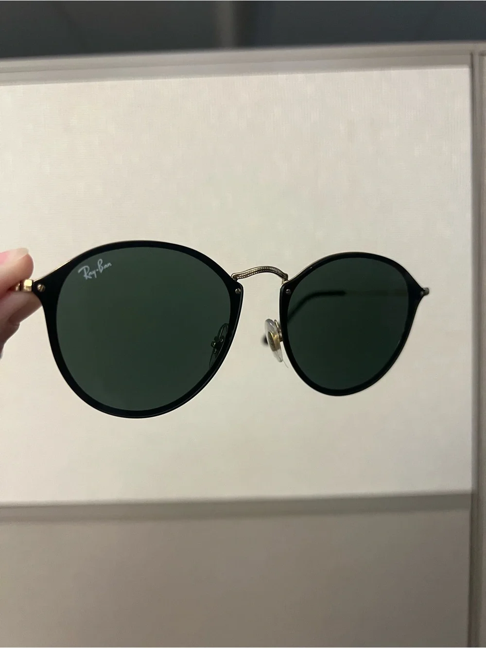 Ray-Ban Round Sunglasses — Black Frame with Dark Green Lenses
